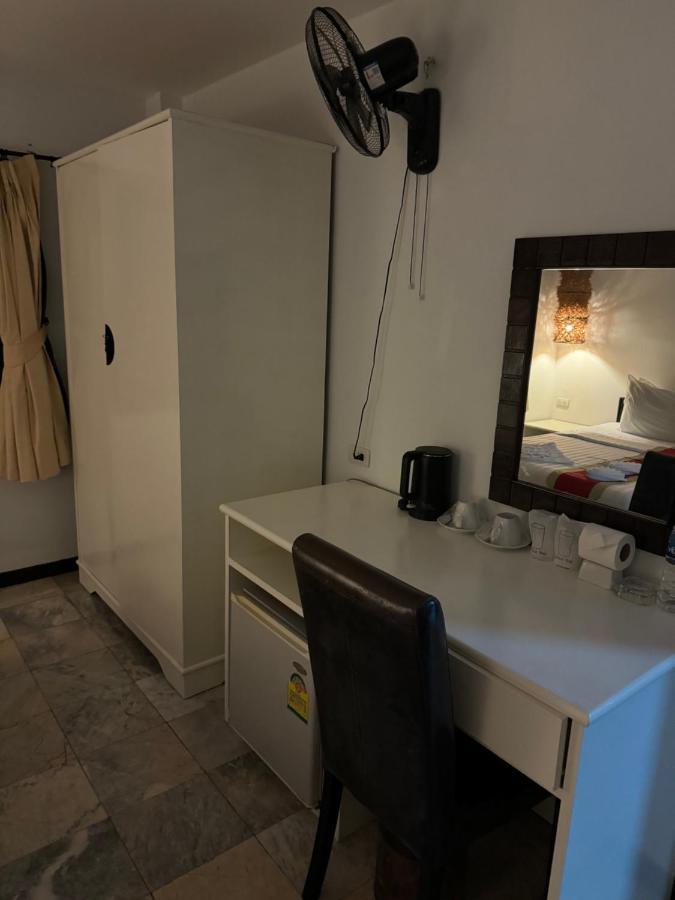 Istanbul Boutique Hotel Patong Екстер'єр фото